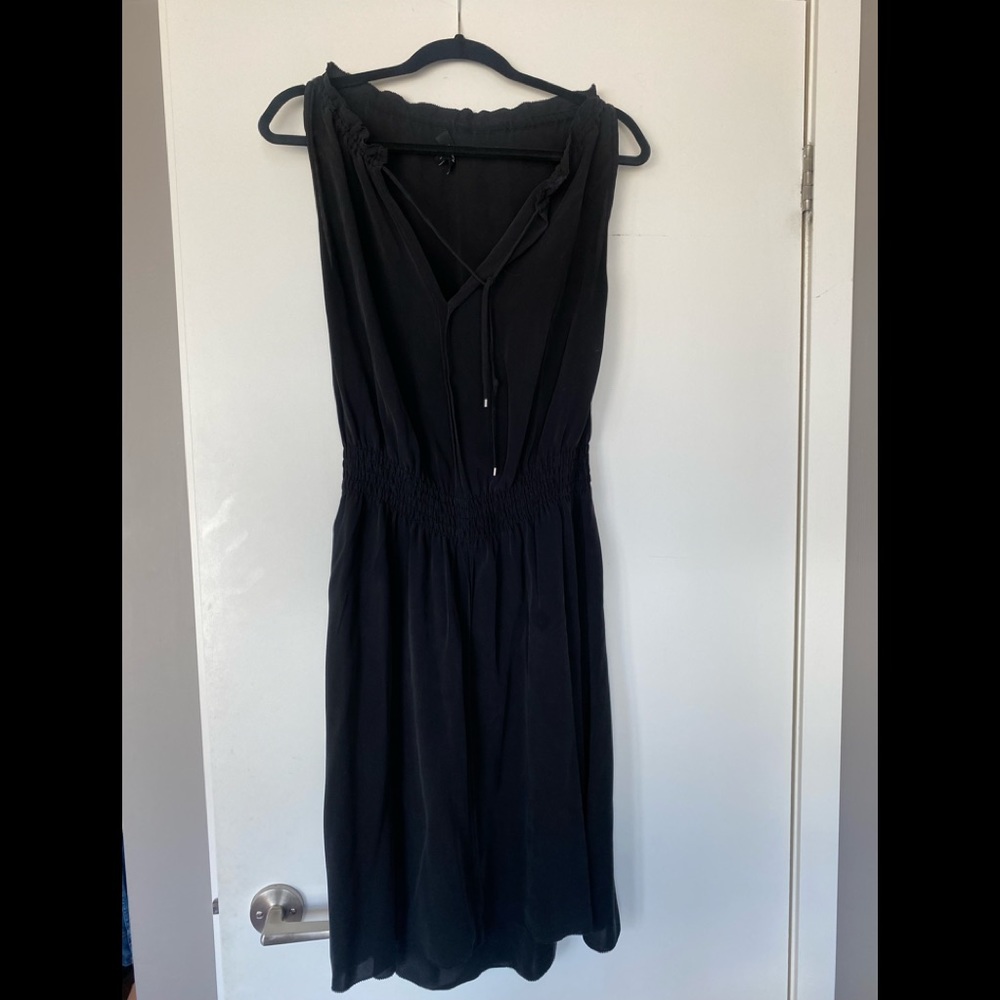 THEORY DRESS. SIZE 2. FITS S/M. LIGHTLY WORN, BOUGHT AT HOLTS